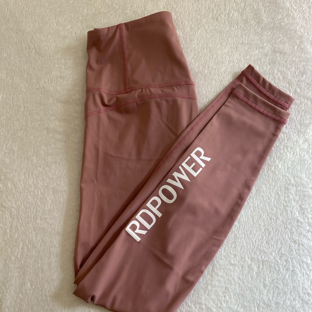High waisted leggings